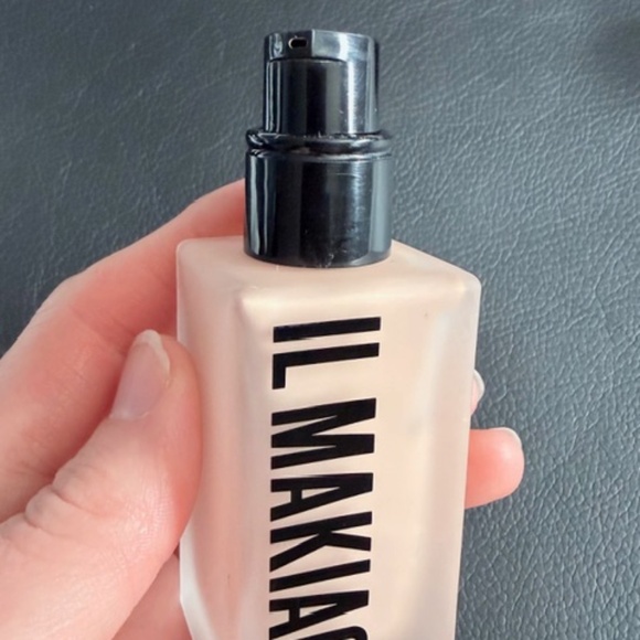 Il Makiage Woke Up Like This Foundation 035 (New in box) - Picture 1 of 4